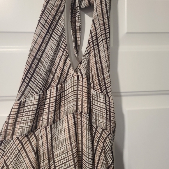 Minkpink Tilda Halter Midi  Dress size small.... - Picture 7 of 10